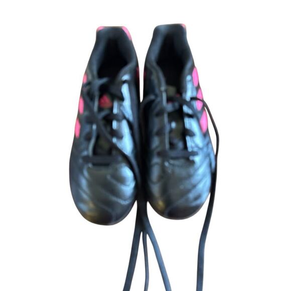 Adidas Size 12K US Black/Pink Soccer Cleats - Picture 1 of 9